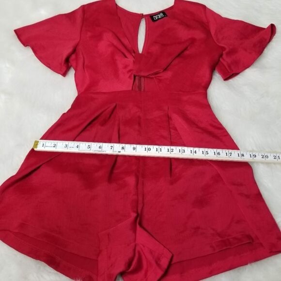 Parallel Lines (Asos) Twist Front Cutout Red Romper Short Sleeve Small - Picture 9 of 14